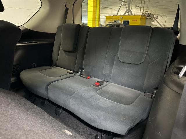 2017 Nissan Armada SV