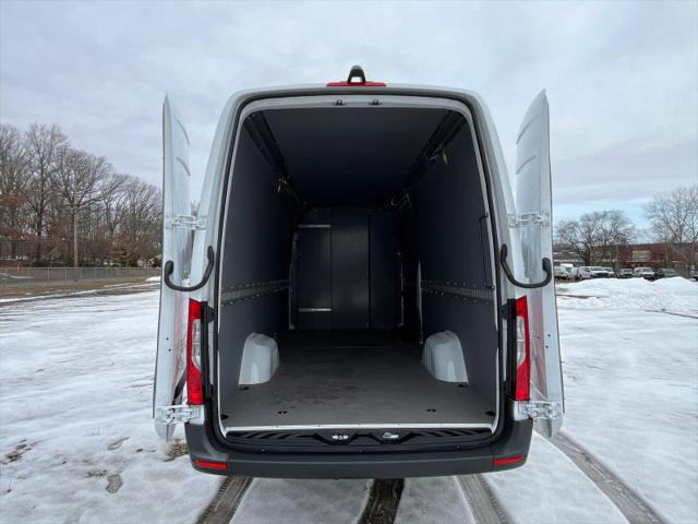 2025 Mercedes-Benz Sprinter 2500 High Roof 4-Cyl Diesel