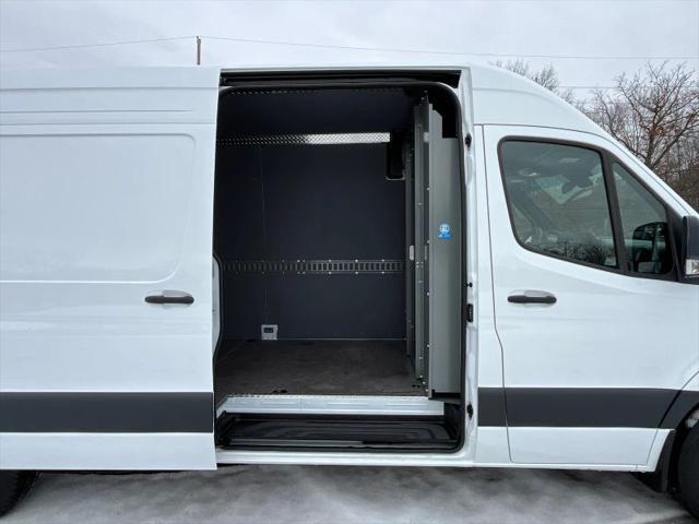 2025 Mercedes-Benz Sprinter 2500 High Roof 4-Cyl Diesel
