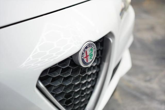 2017 Alfa Romeo Giulia RWD