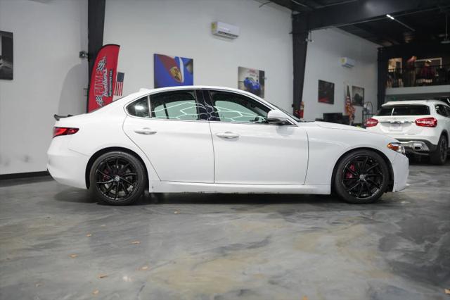 2017 Alfa Romeo Giulia RWD