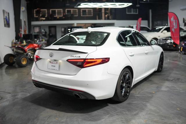 2017 Alfa Romeo Giulia RWD