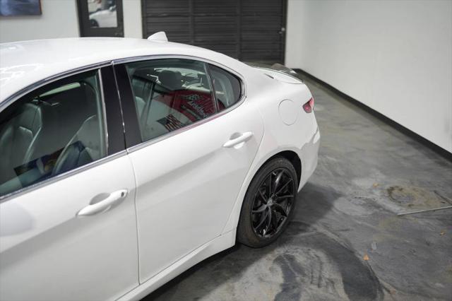 2017 Alfa Romeo Giulia RWD