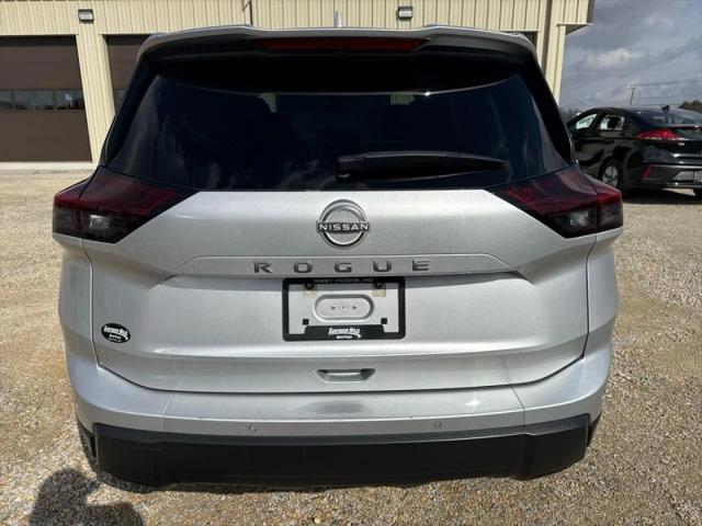 2025 Nissan Rogue SV FWD