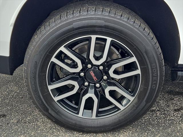 2023 GMC Yukon XL 4WD AT4