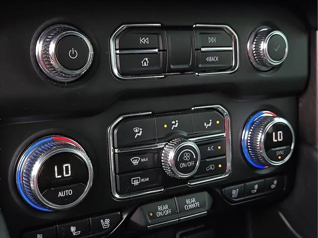 2023 GMC Yukon XL 4WD AT4