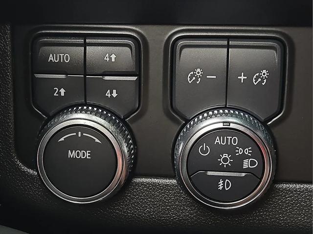 2023 GMC Yukon XL 4WD AT4