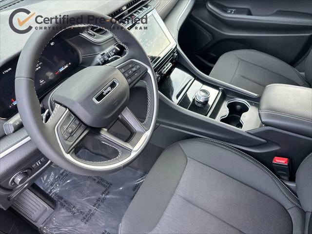 2025 Jeep Grand Cherokee Laredo X 4x2