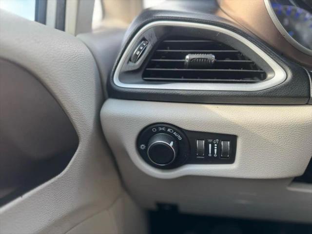 2020 Chrysler Voyager LXI