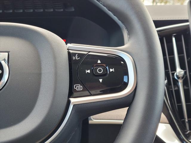 2026 Volvo XC90 Plug-In Hybrid Ultra Dark Theme, T8 AWD, Electric/Gasoline, 7 Seats