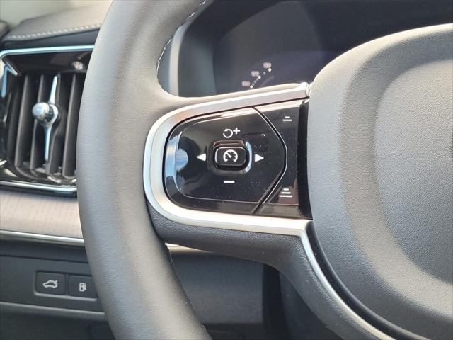 2026 Volvo XC90 Plug-In Hybrid Ultra Dark Theme, T8 AWD, Electric/Gasoline, 7 Seats