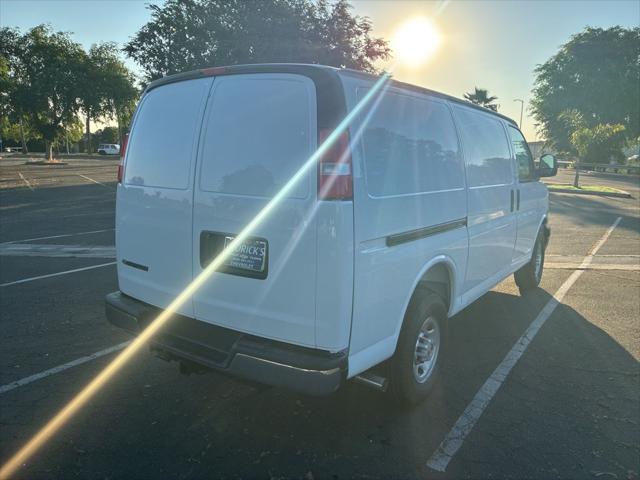 2026 Chevrolet Express Cargo Van 2500 Regular Wheelbase, WT, RWD