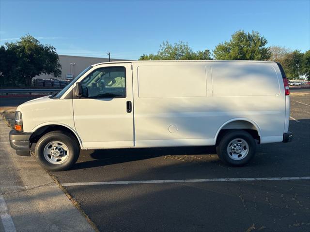2026 Chevrolet Express Cargo Van 2500 Regular Wheelbase, WT, RWD