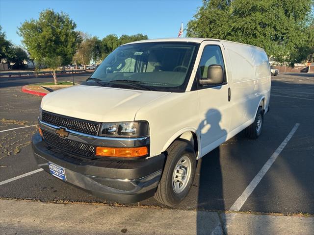 2026 Chevrolet Express Cargo Van 2500 Regular Wheelbase, WT, RWD