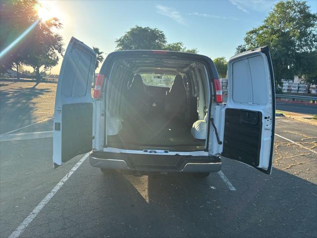 2026 Chevrolet Express Cargo Van 2500 Regular Wheelbase, WT, RWD