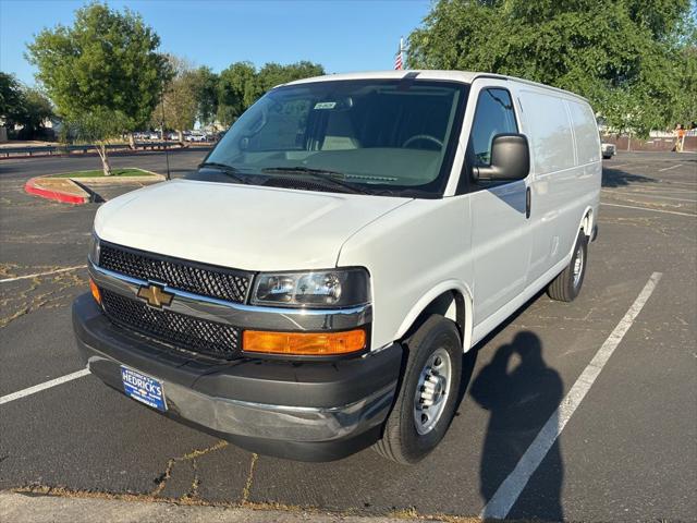 2026 Chevrolet Express Cargo Van 2500 Regular Wheelbase, WT, RWD