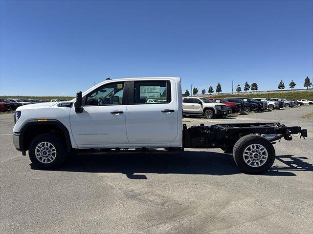 2026 GMC Sierra 2500HD Crew Cab, Long Bed, Pro, RWD