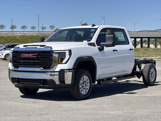 2026 GMC Sierra 2500HD Crew Cab, Long Bed, Pro, RWD