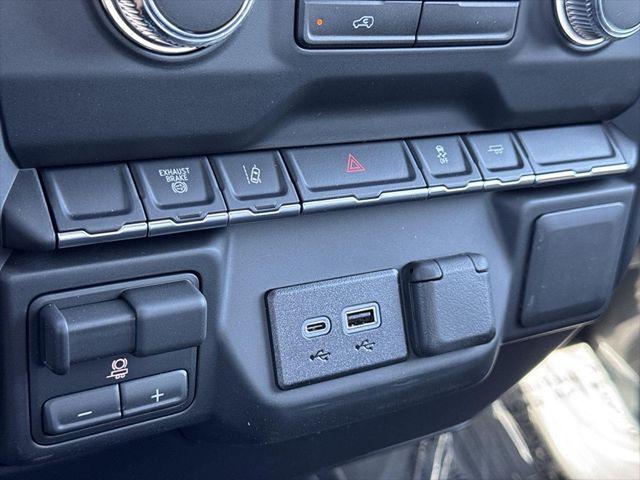 2026 GMC Sierra 2500HD Crew Cab, Long Bed, Pro, RWD