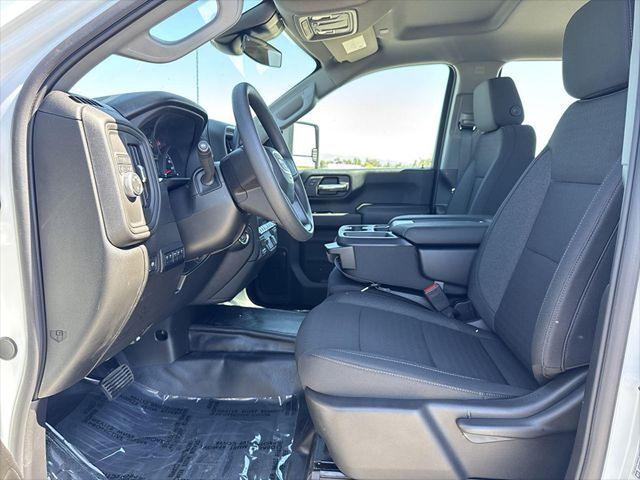 2026 GMC Sierra 2500HD Crew Cab, Long Bed, Pro, RWD