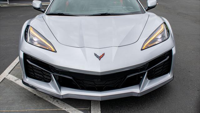 2026 Chevrolet Corvette E-Ray Coupe, 2LZ, RWD