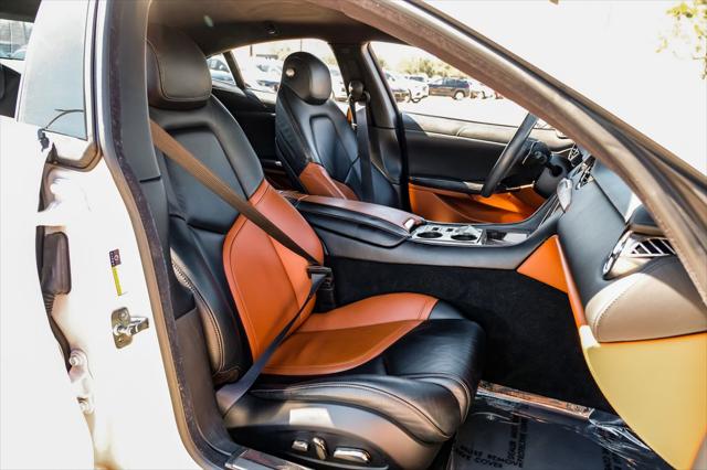 2018 Karma Revero Base