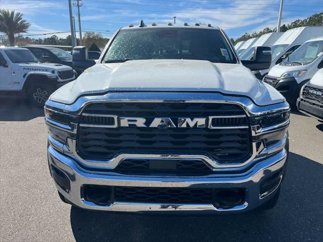 2026 RAM Ram 5500 Chassis Cab RAM 5500 TRADESMAN CHASSIS CREW CAB 4X2 84 CA 2026 RAM Ram 5500 Chassis Cab RAM 5500 TRADESMAN CHASSIS CREW CAB 4X2 84 CA