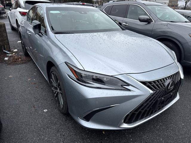 2024 Lexus ES 300h 300h