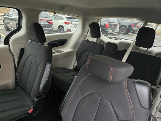 2017 Chrysler Pacifica LX