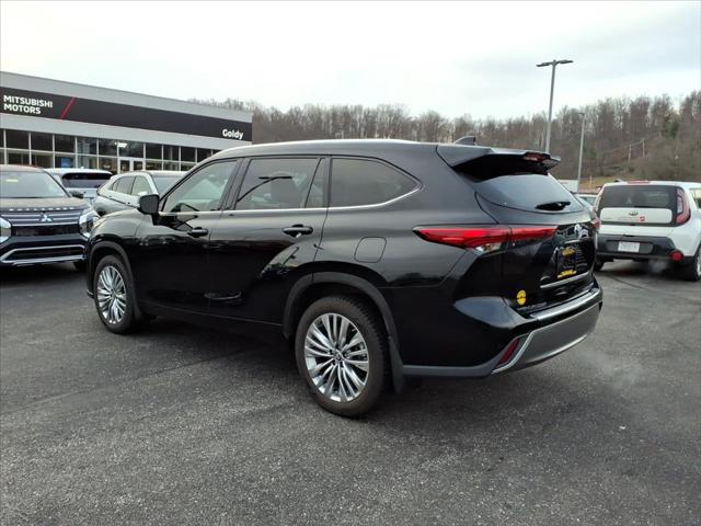 2023 Toyota Highlander Platinum 2023 Toyota Highlander Platinum
