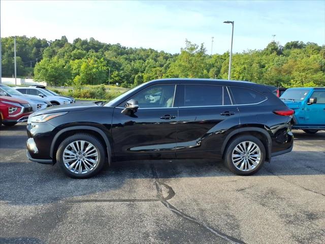 2023 Toyota Highlander Platinum 2023 Toyota Highlander Platinum