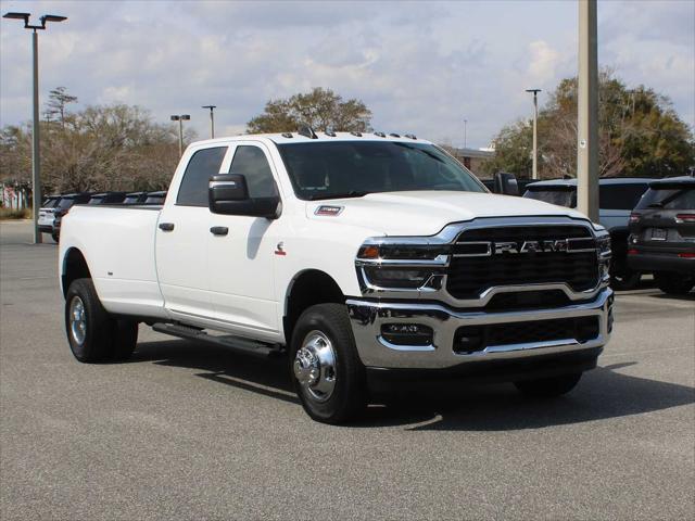 2026 RAM Ram 3500 RAM 3500 TRADESMAN CREW CAB 4X4 8 BOX