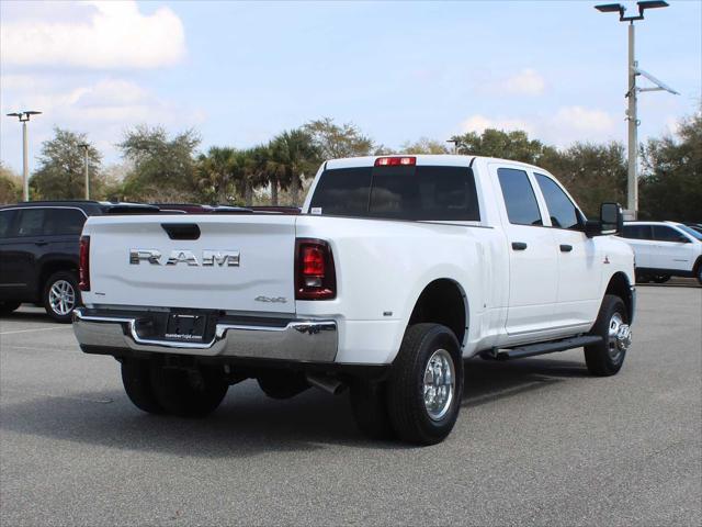 2026 RAM Ram 3500 RAM 3500 TRADESMAN CREW CAB 4X4 8 BOX