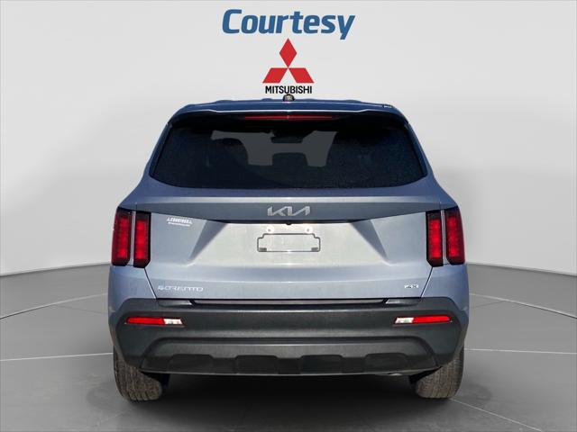 2023 Kia Sorento LX
