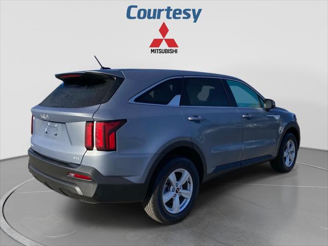 2023 Kia Sorento LX