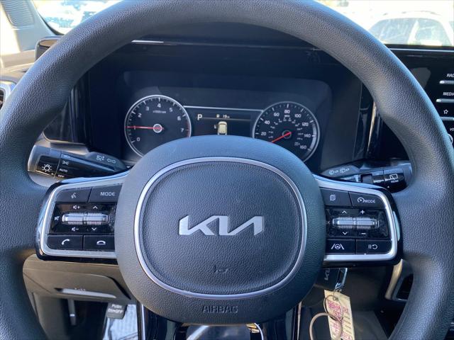 2023 Kia Sorento LX