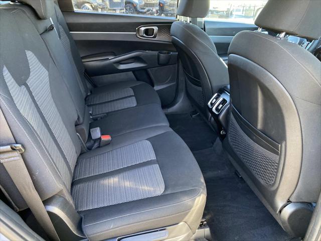 2023 Kia Sorento LX
