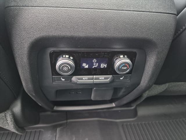 2026 GMC Acadia Elevation FWD