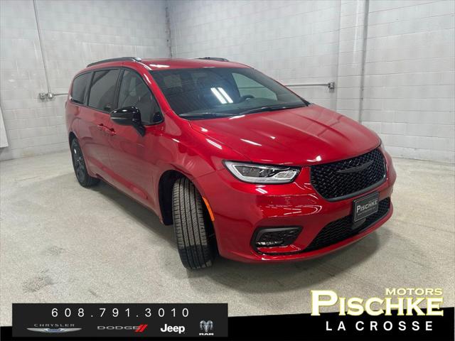 2026 Chrysler Pacifica Select AWD