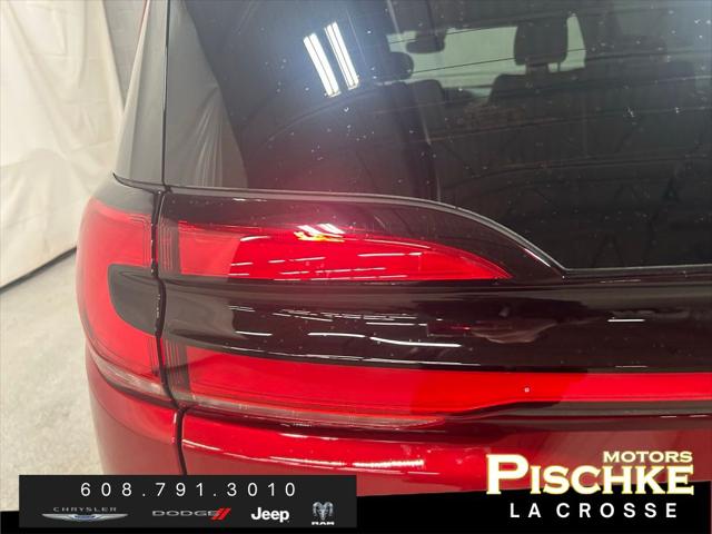 2026 Chrysler Pacifica Select AWD