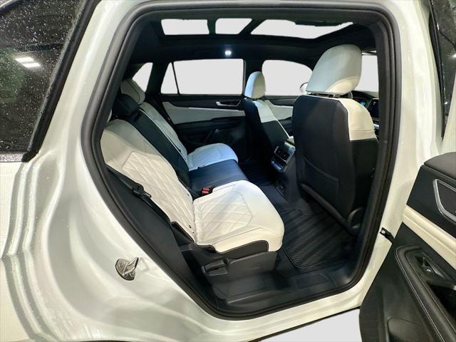 2026 Volkswagen Atlas Cross Sport SEL Premium R-Line