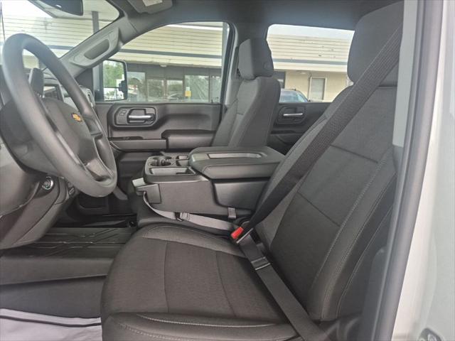 2026 Chevrolet Silverado 2500HD Crew Cab, Standard Bed, WT, 4WD