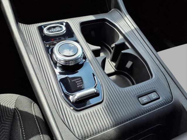 2026 Jeep Cherokee Laredo 4x4