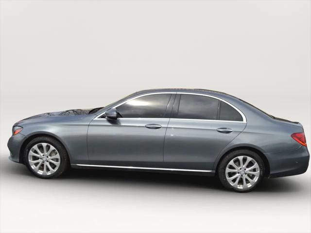 2017 Mercedes-Benz E-CLASS E 300 E 300 4MATIC Sedan 4D