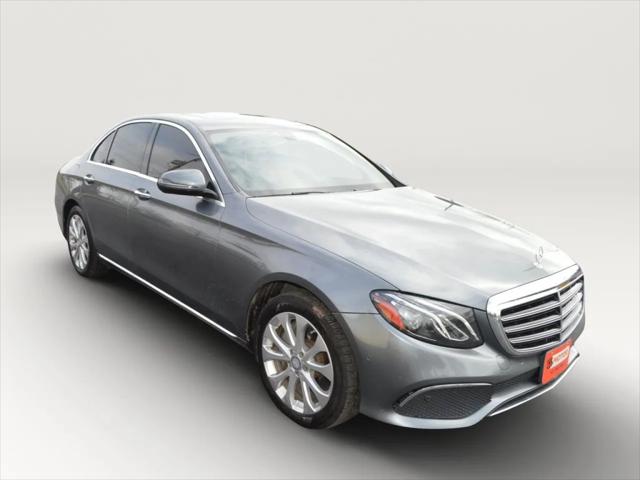2017 Mercedes-Benz E-CLASS E 300 E 300 4MATIC Sedan 4D