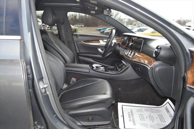 2017 Mercedes-Benz E-CLASS E 300 E 300 4MATIC Sedan 4D