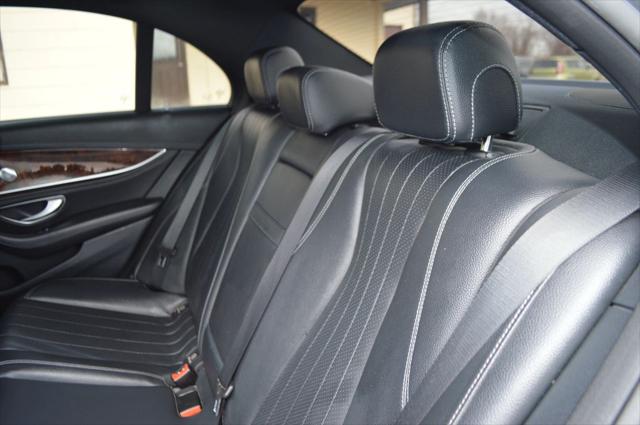2017 Mercedes-Benz E-CLASS E 300 E 300 4MATIC Sedan 4D