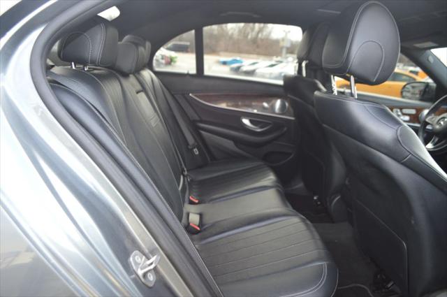 2017 Mercedes-Benz E-CLASS E 300 E 300 4MATIC Sedan 4D