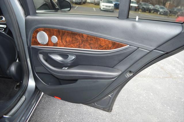 2017 Mercedes-Benz E-CLASS E 300 E 300 4MATIC Sedan 4D
