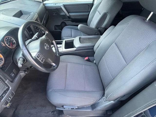 2012 Nissan Titan SV